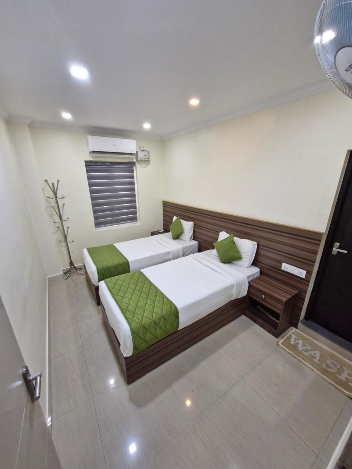 Muziris Manor Residency Hotel Kochi Exterior foto